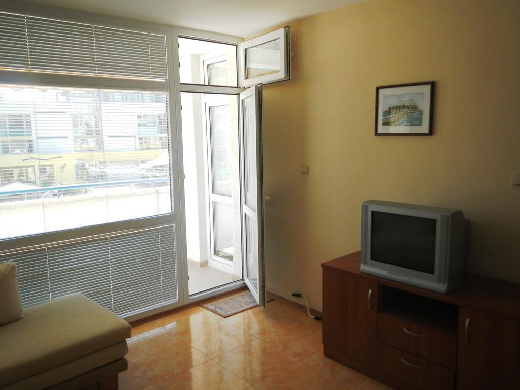 Apartment In Elit 3 Apartcomplex 써니비치 객실 사진